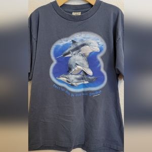 VNT dolphin t-shirt
